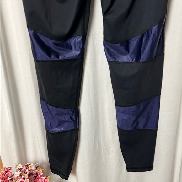 Alala Black/Liquid Navy Harley Tight Size Large - Picture 7 of 8